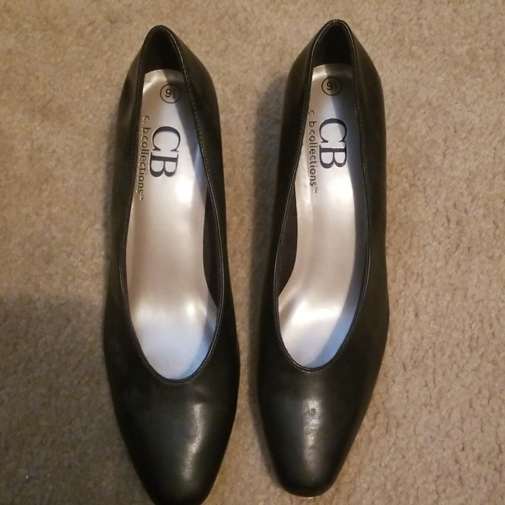 Shoes - Picture 2 of 3